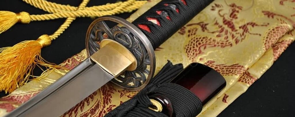 Verschiedene japanische Schwerter