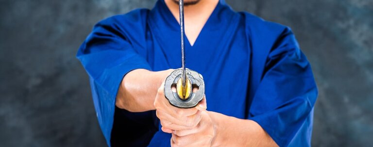 Wie hält man ein Katana richtig?